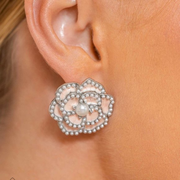 paparazzi Jewelry - Suave Sensation - White Earrings